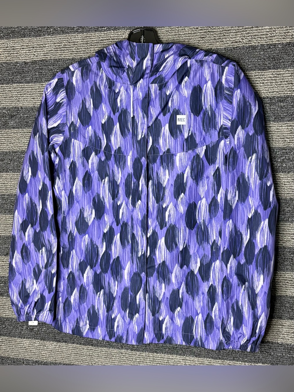 MEC Kids' Purple Patterned Lightweight Rain Jacket Girls Size 14 - Picture 2 of 10